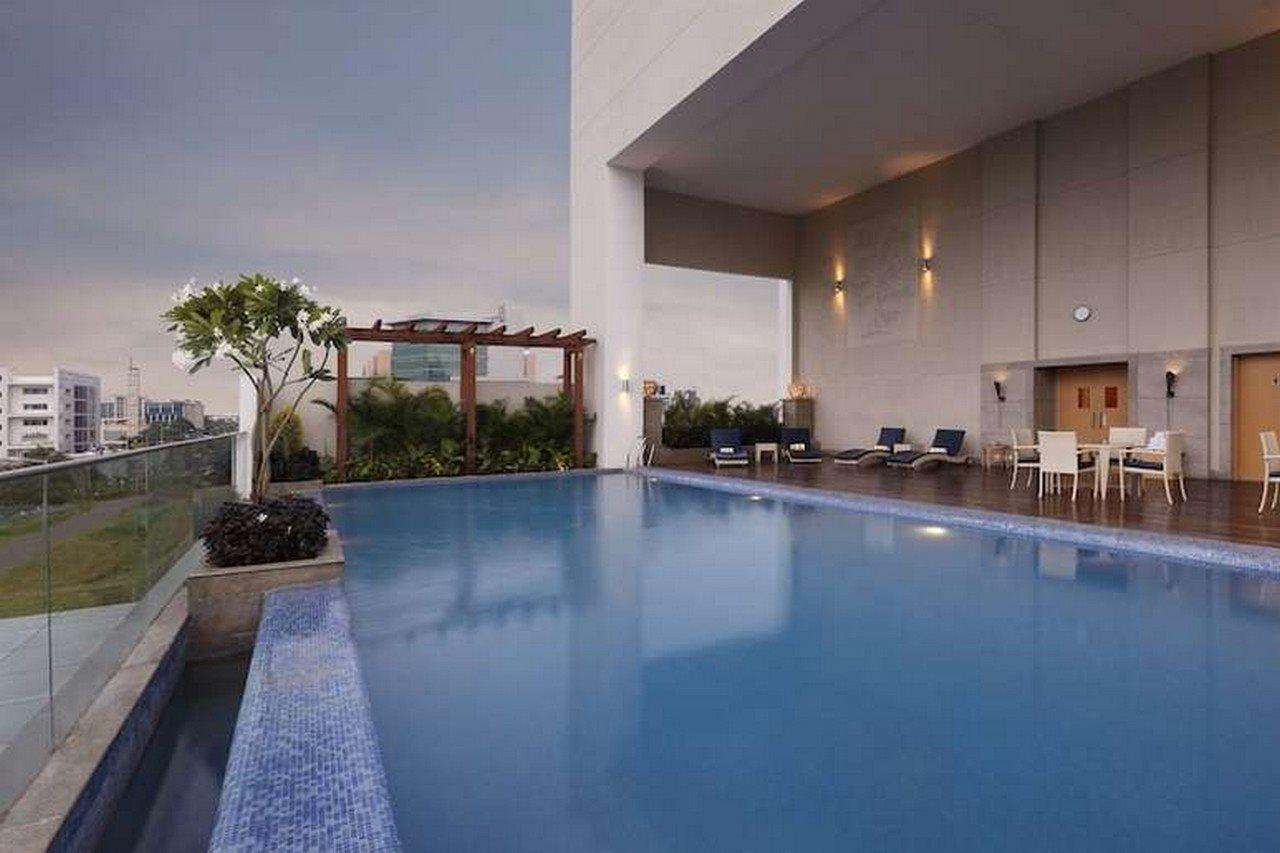 Lemon Tree Hotel, Gachibowli, Hyderabad Exterior photo