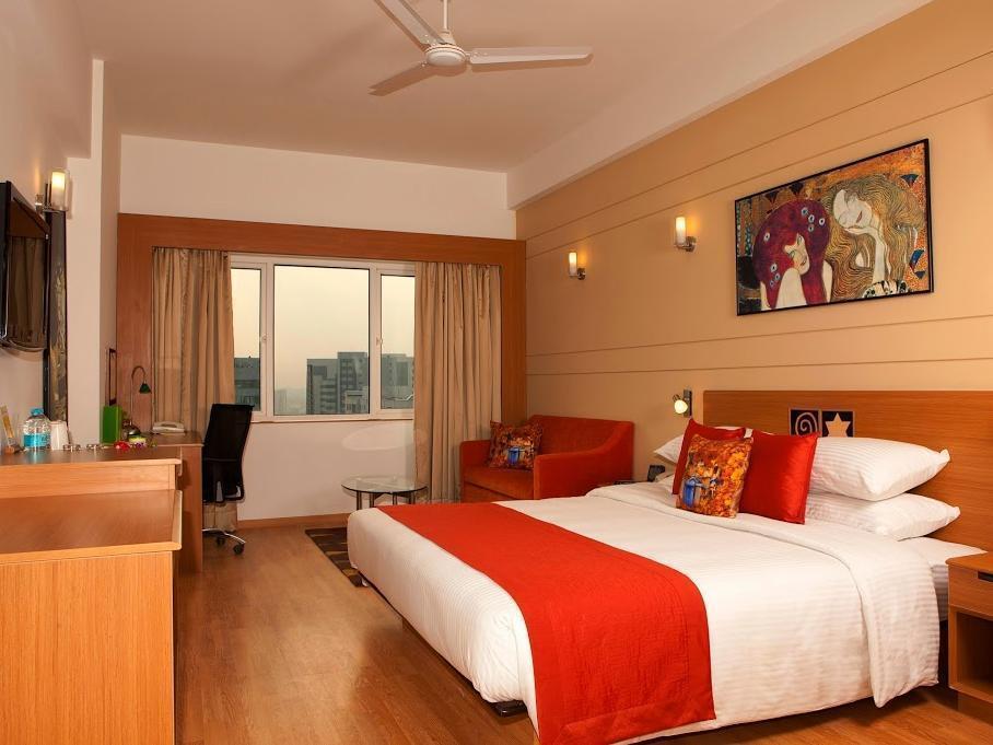 Lemon Tree Hotel, Gachibowli, Hyderabad Exterior photo
