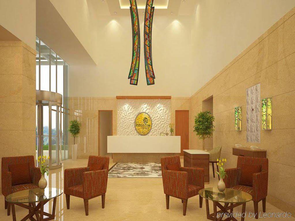 Lemon Tree Hotel, Gachibowli, Hyderabad Exterior photo